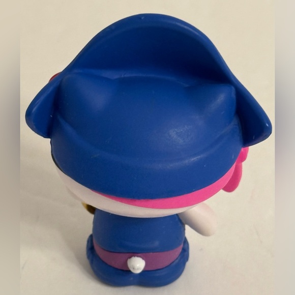 Sanrio Hello Kitty Pirate Figurine, Series 1 - Picture 7 of 9